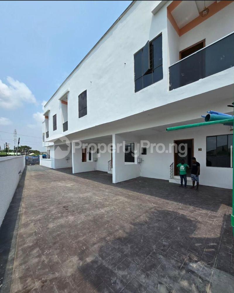 3 bedroom House for sale Abraham adesanya estate Ajah Lagos