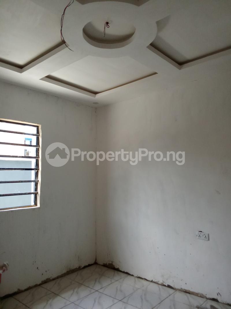 2 bedroom Flat / Apartment for rent Surulere Lagos