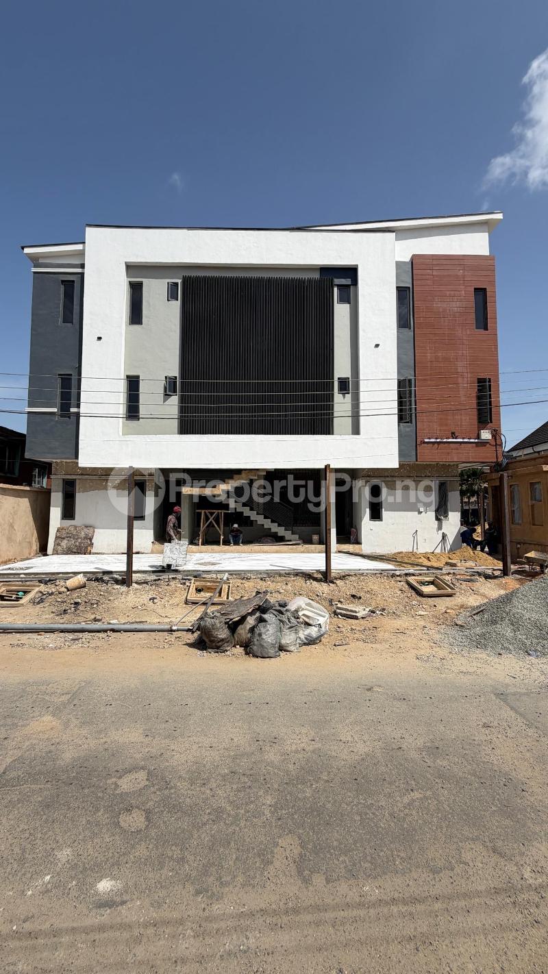2 bedroom Flat / Apartment for sale Image Adelabu Surulere Lagos - 0