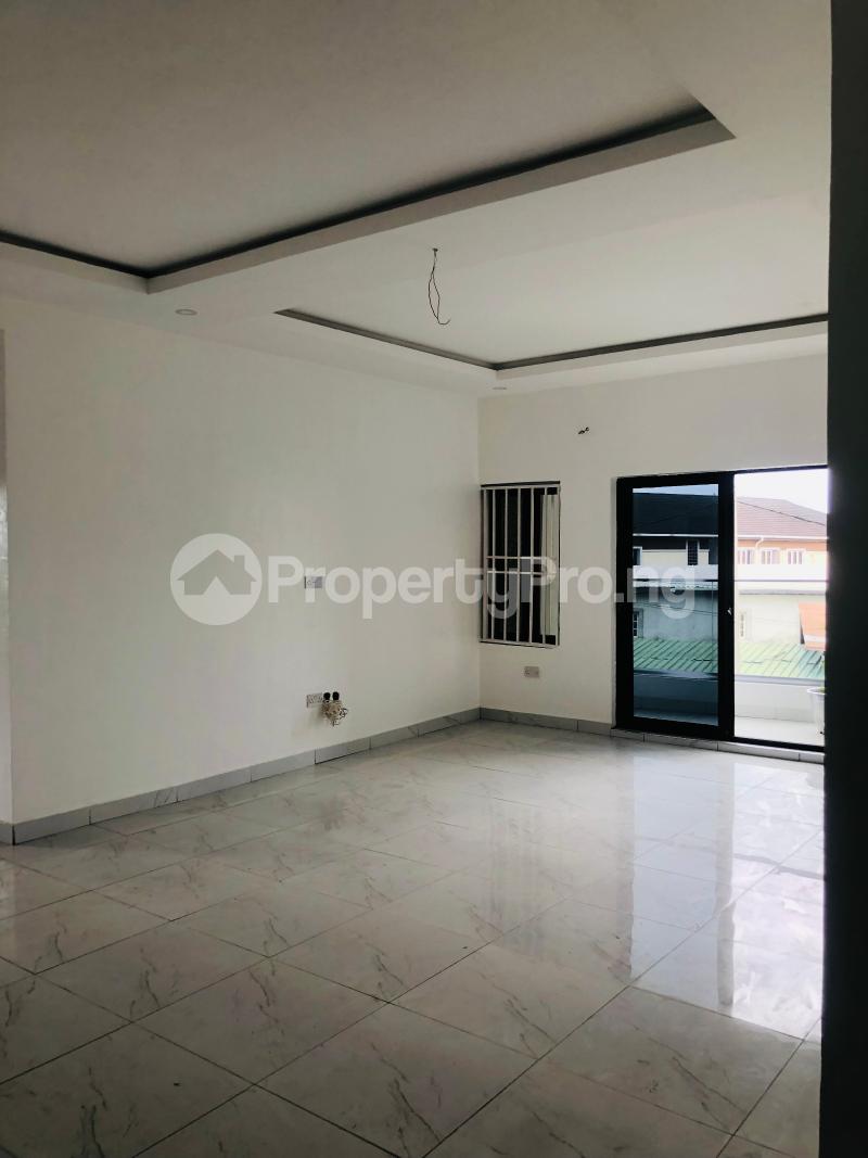 2 bedroom Flat / Apartment for rent Adelabu Surulere Lagos