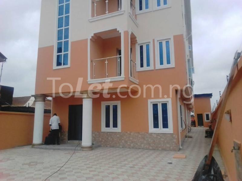 2 bedroom Flat / Apartment for rent 23 Tokunbo Street Alagomeji Yaba Lagos