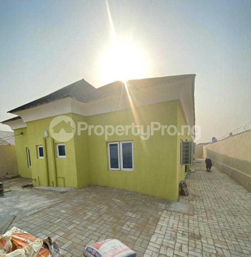 2 bedroom Flat / Apartment for rent Oyadiran Sabo Yaba Lagos