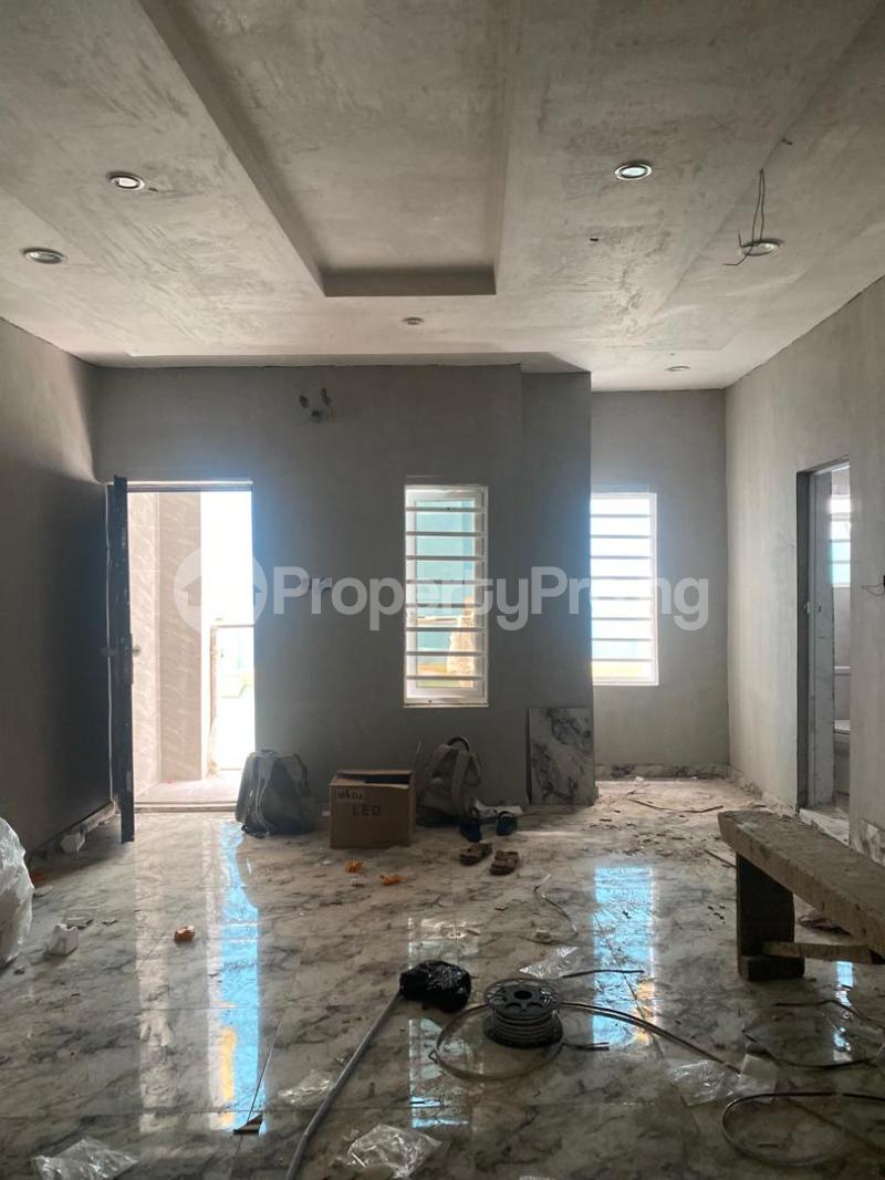 2 bedroom Flat / Apartment for rent Ebute Meta Adekunle Yaba Lagos