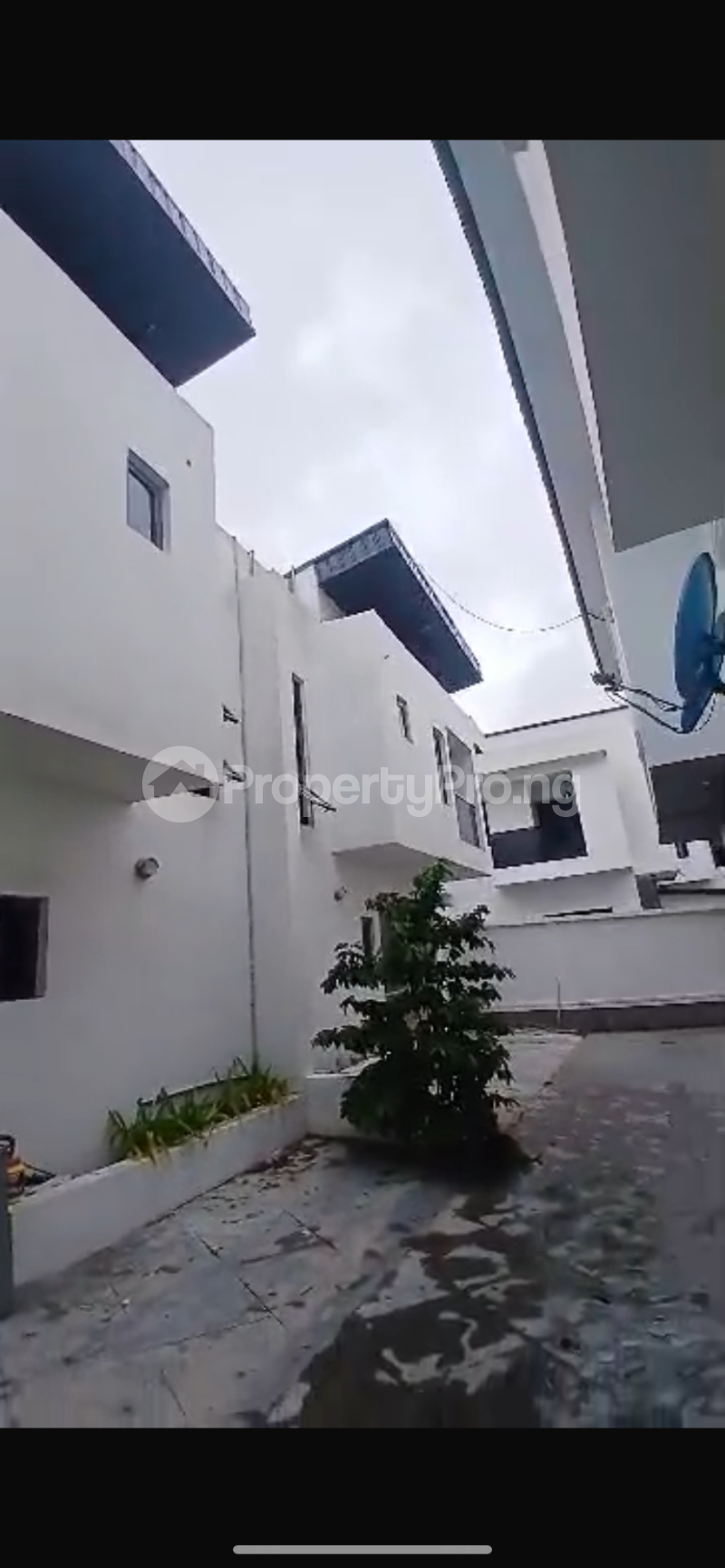 2 bedroom House for rent An Estate Behind Blenco Sangotedo Ajah Lagos
