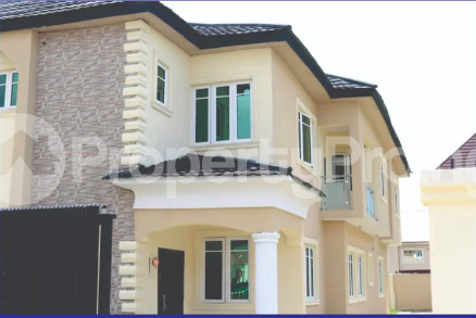 4 bedroom House for sale Diamond Estate Opposite Shoprite On Monanstry Road, Sangotedo Ajah Lagos