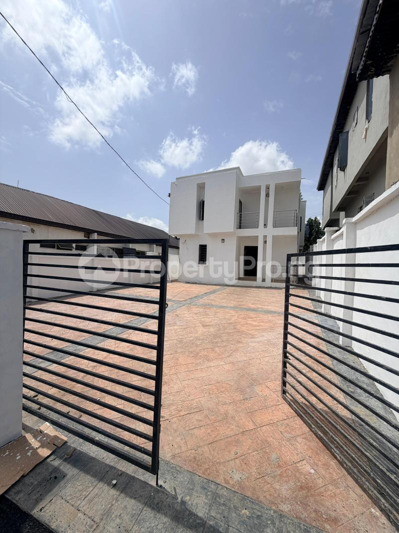 4 bedroom House for sale Onikoko Close, Agodi Gra Ibadan Oyo