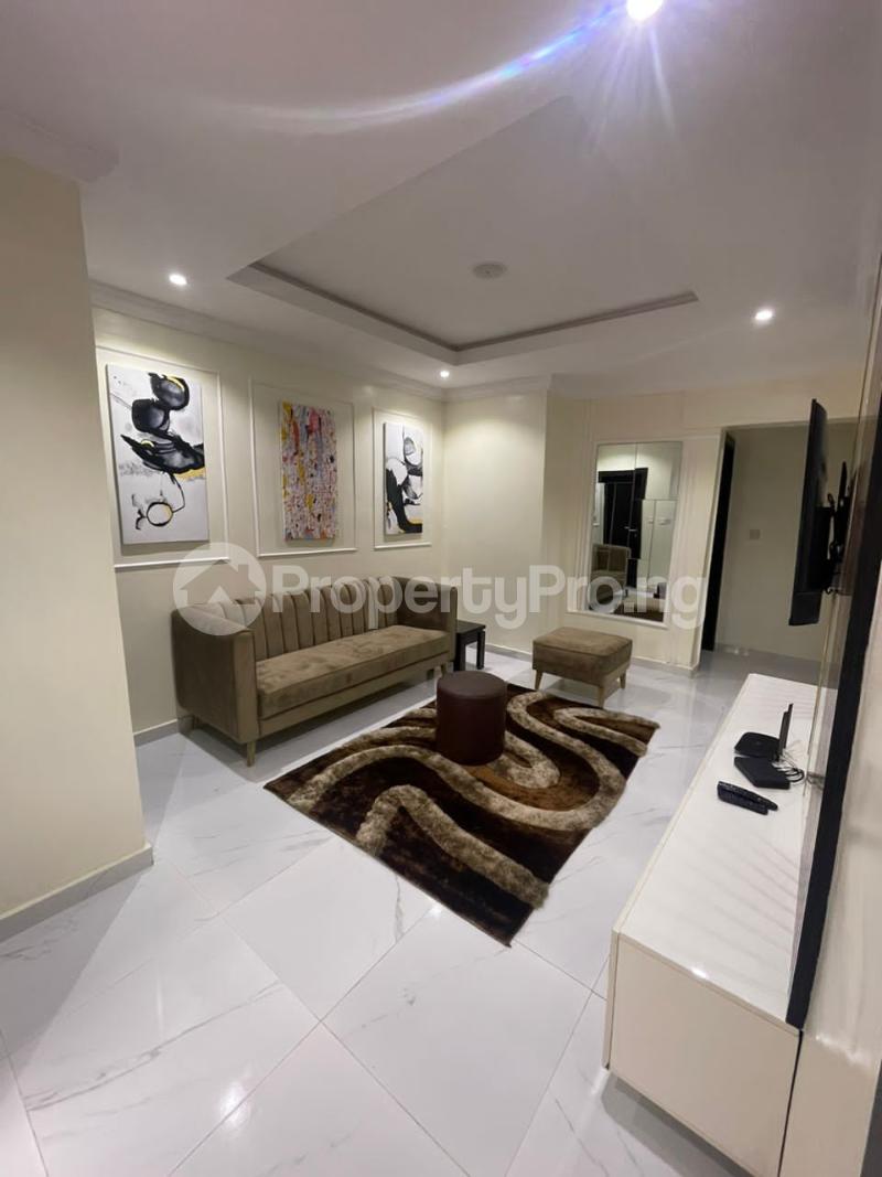 1 bedroom House for shortlet Wasimi Maryland Ikeja Lagos