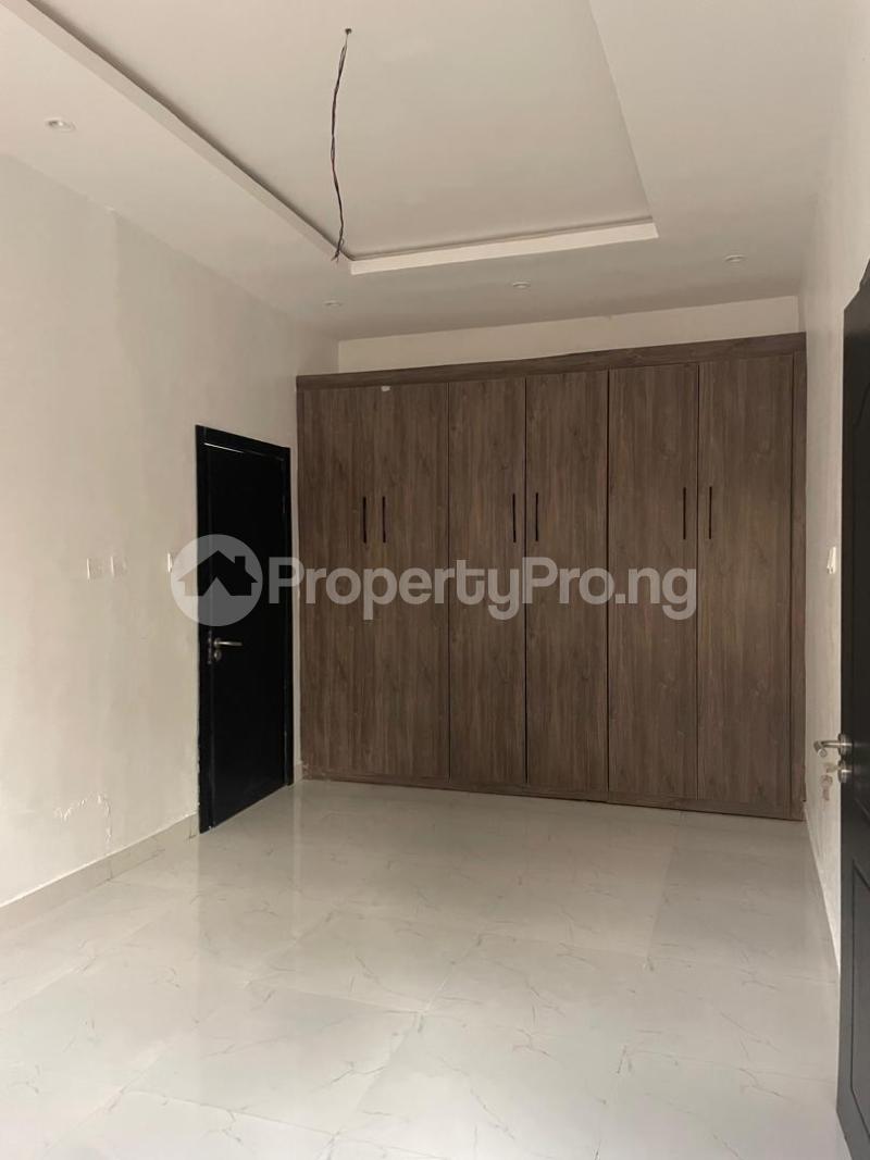 3 bedroom Flat / Apartment for rent chevron Lekki Lagos