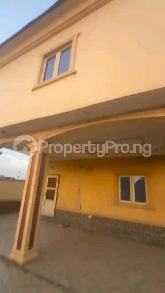 5 bedroom House for sale Phase 1 Magodo Kosofe/Ikosi Lagos