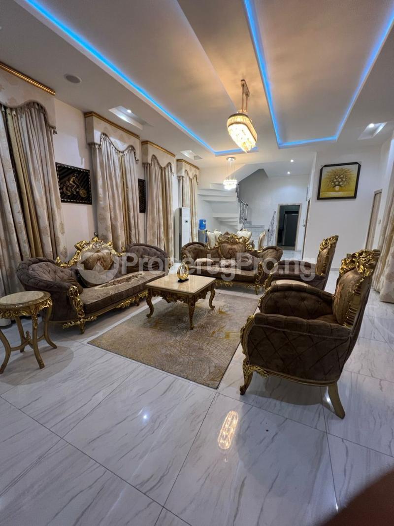 5 bedroom House for rent chevron Lekki Lagos