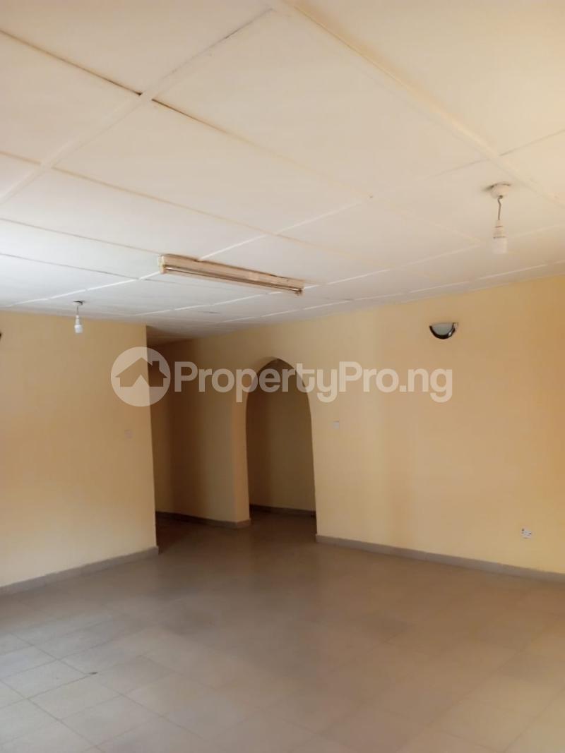 2 bedroom Flat / Apartment for rent Bankole Off Ashipa Road, Tipper Garage Akala Express Ibadan Oyo