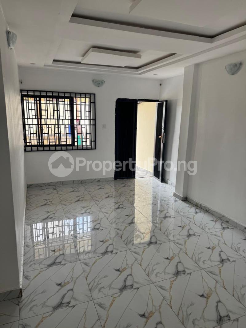 3 bedroom House for rent Before Teslim Junction, Oluyole Estate, Oluyole Estate Ibadan Oyo