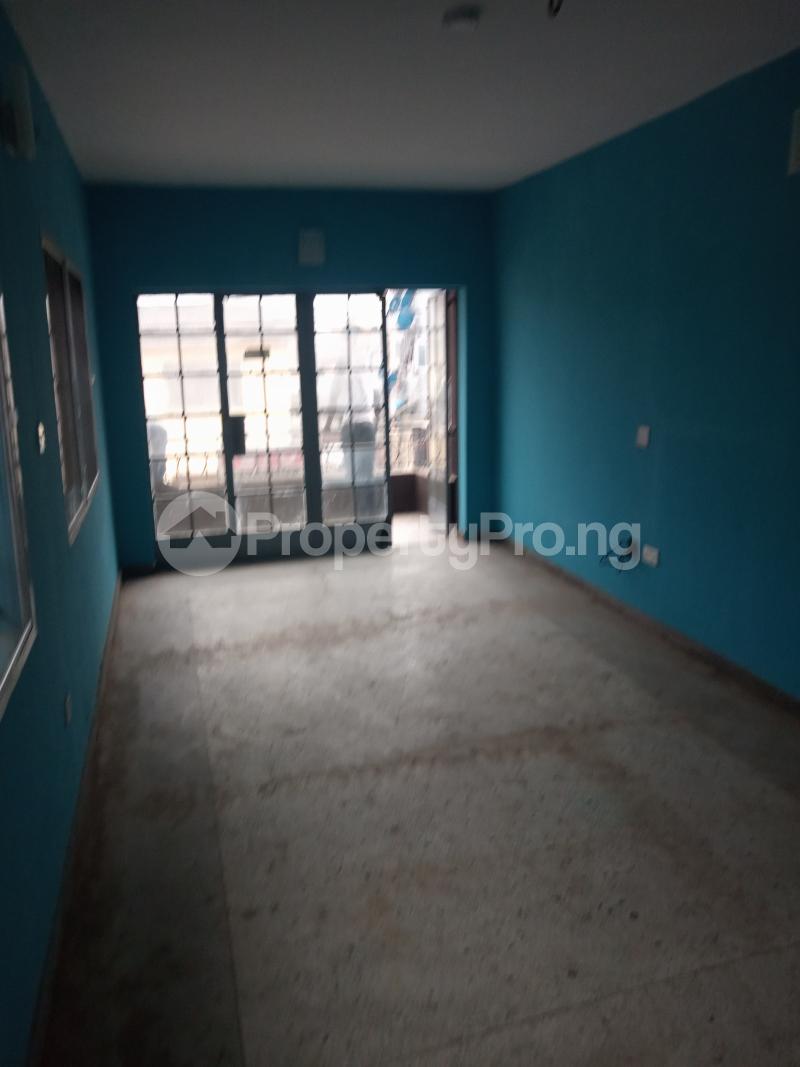 3 bedroom Flat / Apartment for rent Alagomeji Alagomeji Yaba Lagos