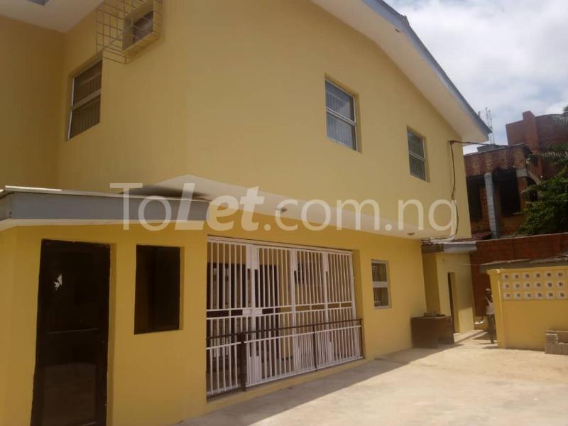 3 bedroom Flat / Apartment for rent   Opebi Ikeja Lagos