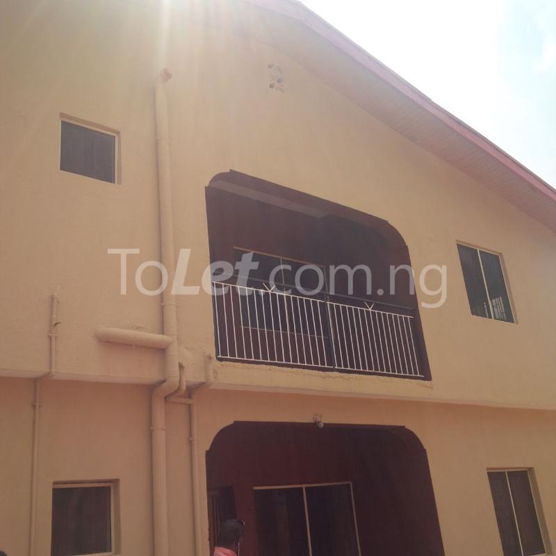 3 bedroom Flat / Apartment for rent Off Seliat Bus Stop Egbeda Alimosho Lagos