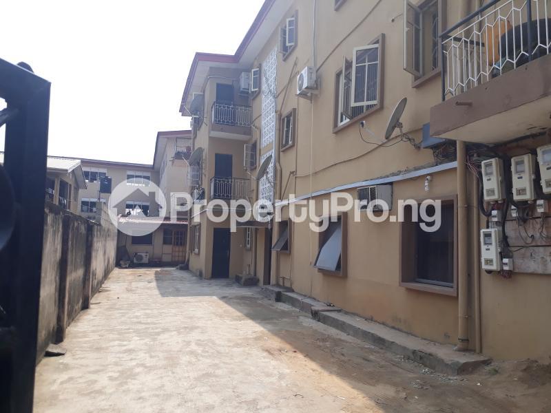 3 bedroom Flat / Apartment for rent Adebiyi Onike Yaba Lagos