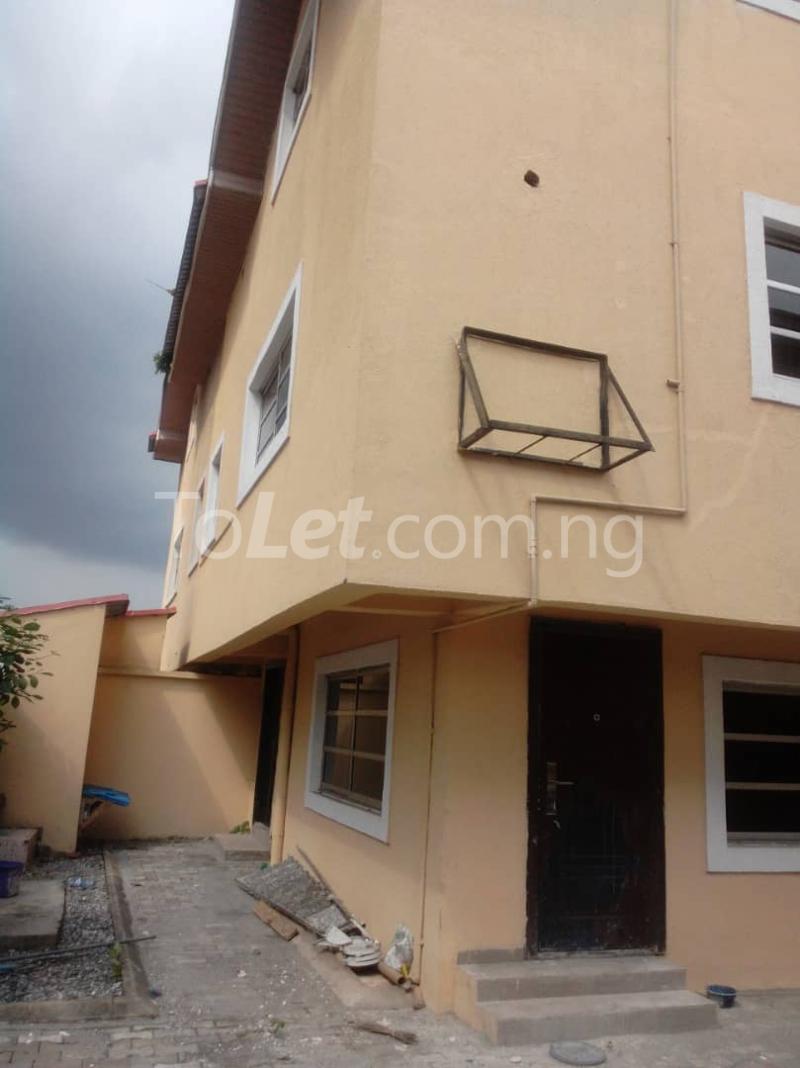 3 bedroom House for rent Off Mobolaji Bank Anthony Way Maryland Lagos
