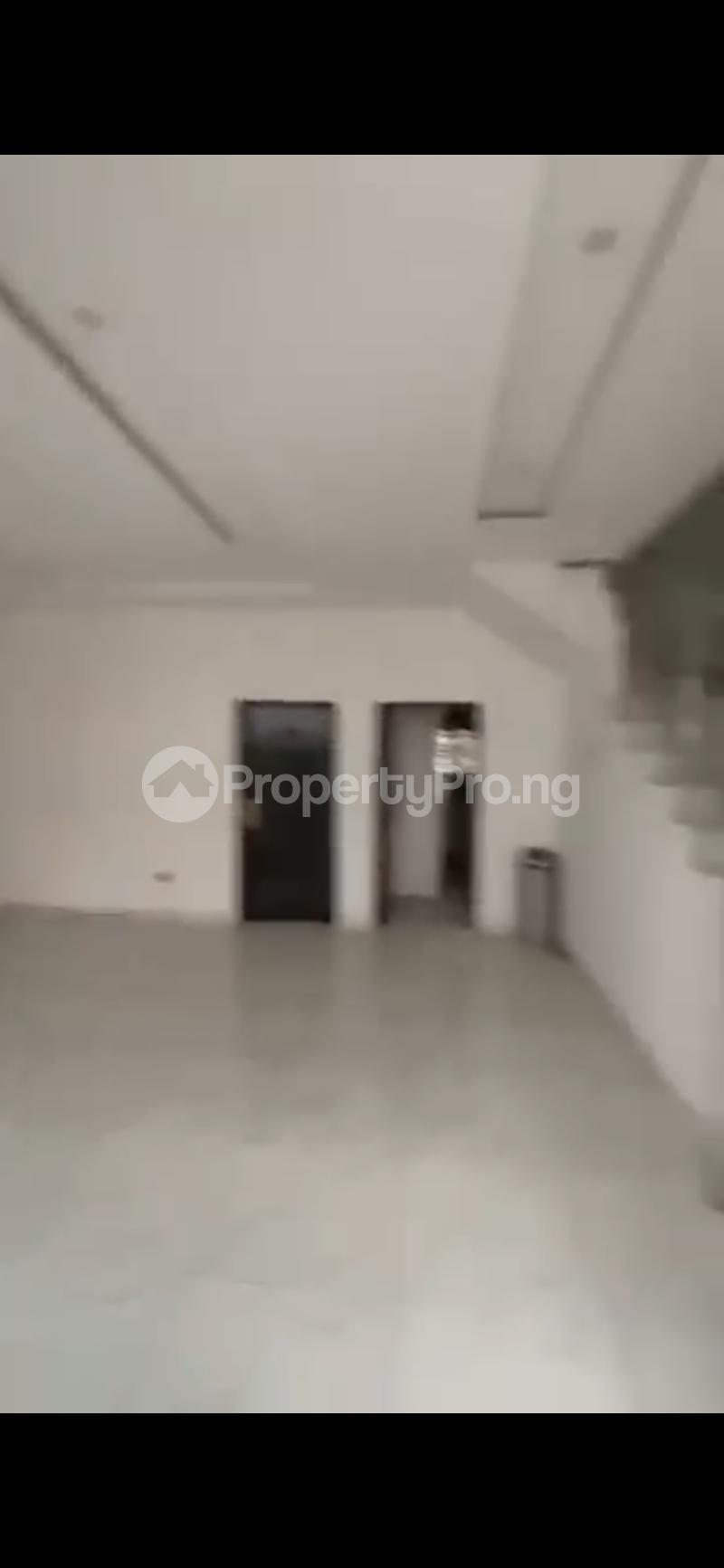 3 bedroom House for rent Thomas estate Ajah Lagos