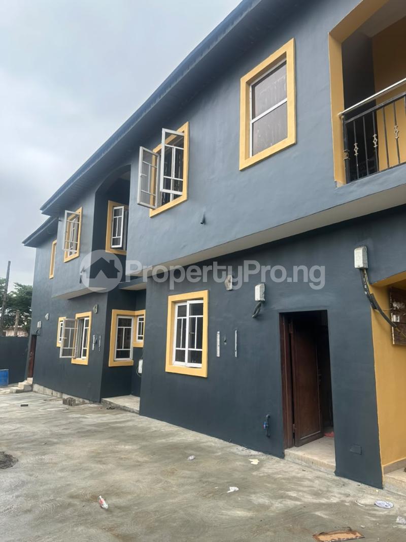 3 bedroom Flat / Apartment for rent Omole Phase2 Estate CMD Road Kosofe/Ikosi Lagos