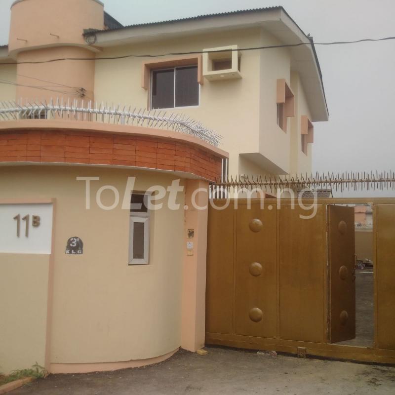 4 bedroom House for rent 11, Close C Ogudu GRA Ogudu Lagos