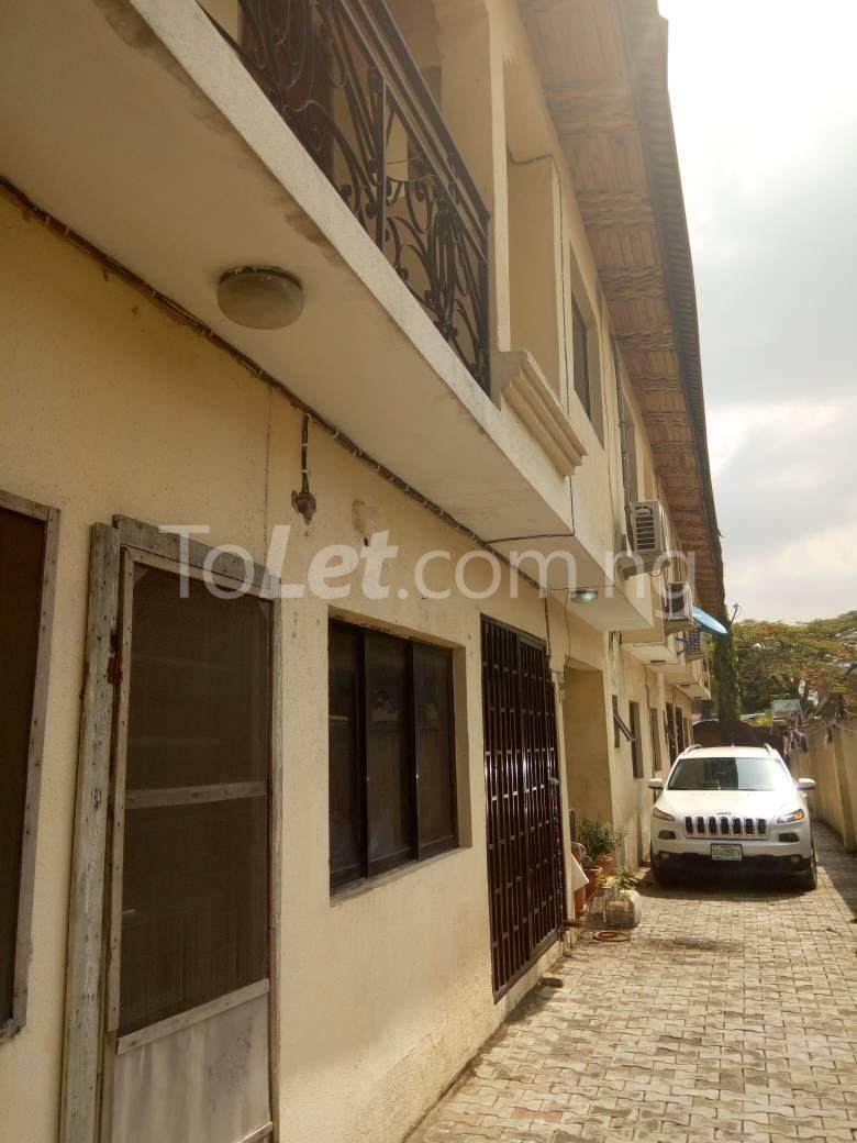 4 bedroom House for rent 5 Ibadan Street, Off Flash Estate, Opebi Ikeja Lagos