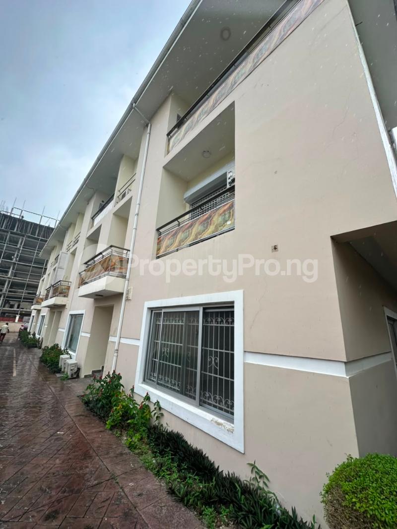 5 bedroom Flat / Apartment for rent Ikoyi Lagos