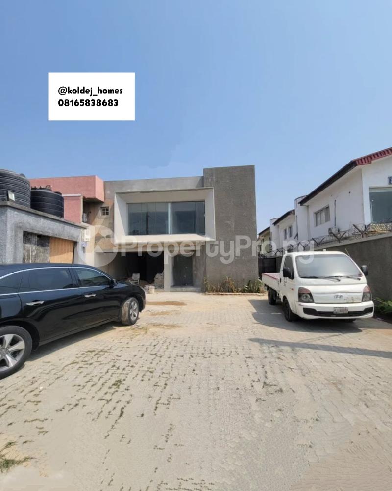 Commercial Property for rent Lekki Phase 1 Lekki Lagos