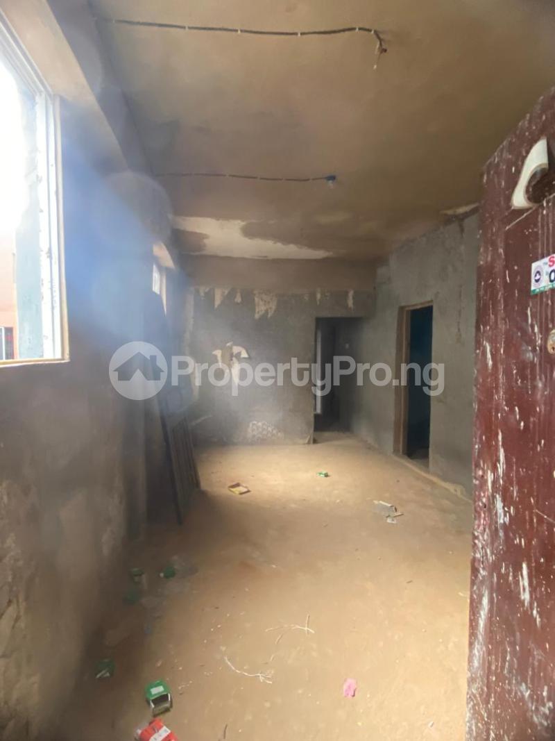 1 bedroom Flat / Apartment for rent Ebute Metta Adekunle Yaba Lagos
