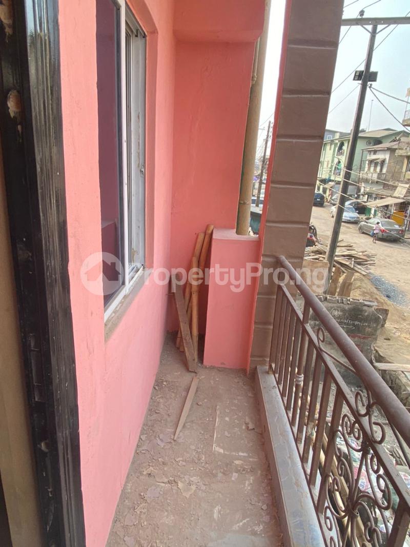 1 bedroom Flat / Apartment for rent Ebute Metta Adekunle Yaba Lagos