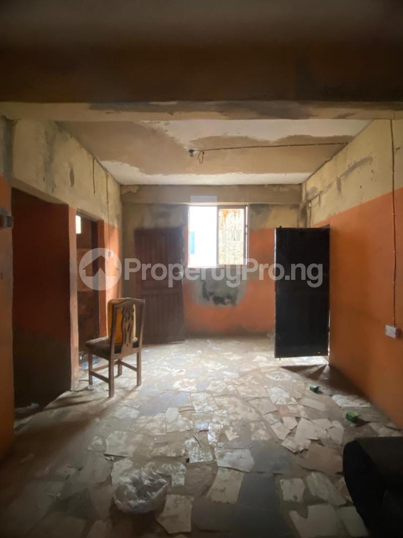 1 bedroom Flat / Apartment for rent Ebute Metta Adekunle Yaba Lagos