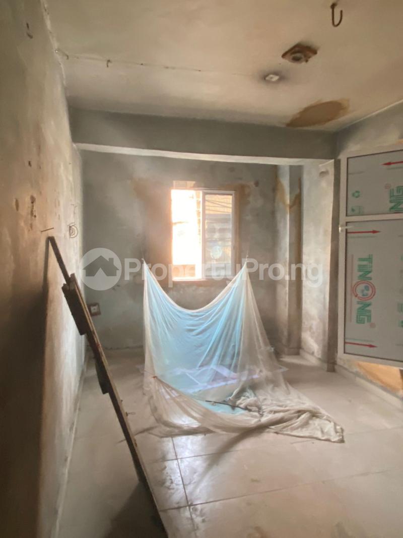 1 bedroom Flat / Apartment for rent Ebute Metta Adekunle Yaba Lagos