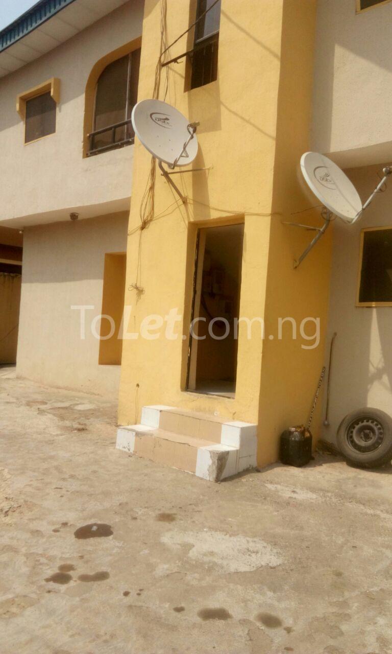 1 bedroom Flat / Apartment for rent Off Adetoro Adelaji Street Lagos