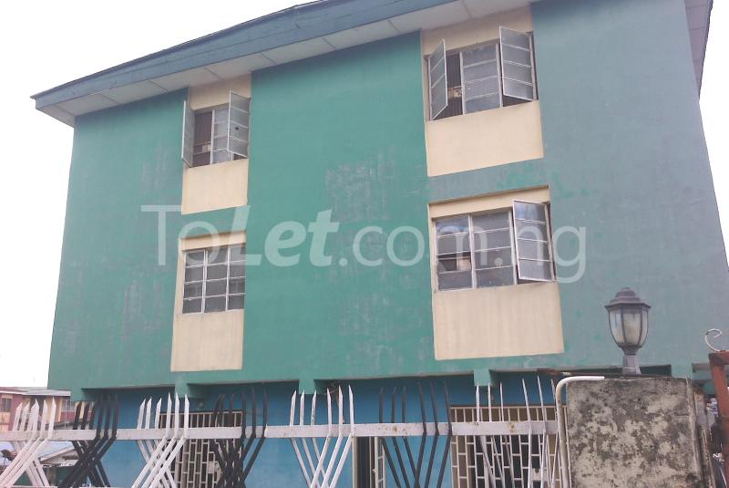 3 bedroom Flat / Apartment for rent 8/10 Daniel Makinde Street Ketu Kosofe/Ikosi Lagos