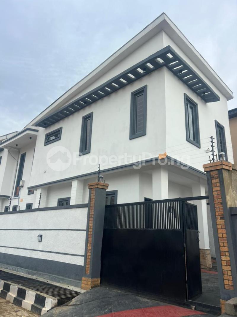 4 bedroom House for sale Off Emmauel Keshi Magodo GRA Phase 2 Kosofe/Ikosi Lagos