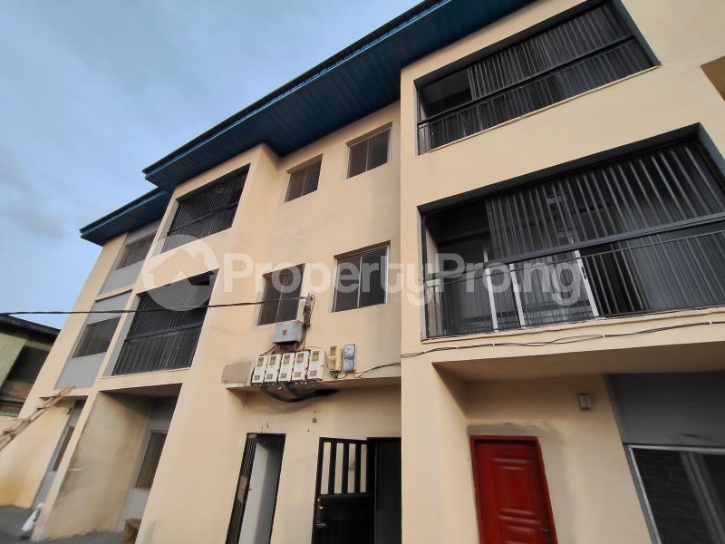 3 bedroom Flat / Apartment for rent Street Is Off Adekunle Kuye Street Off Agbonyin Street Adelabu Street Surulere Adelabu Surulere Lagos