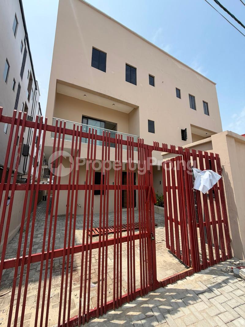 4 bedroom House for rent Ologolo Lekki Ologolo Lekki Lagos