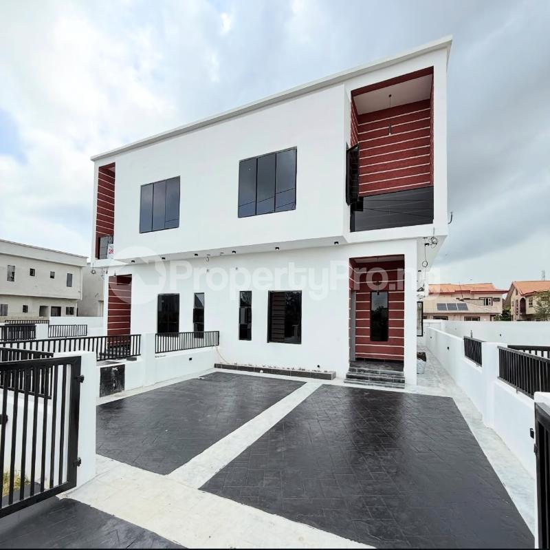 4 bedroom House for sale Off Lekki-Epe Expressway Ajah Lagos