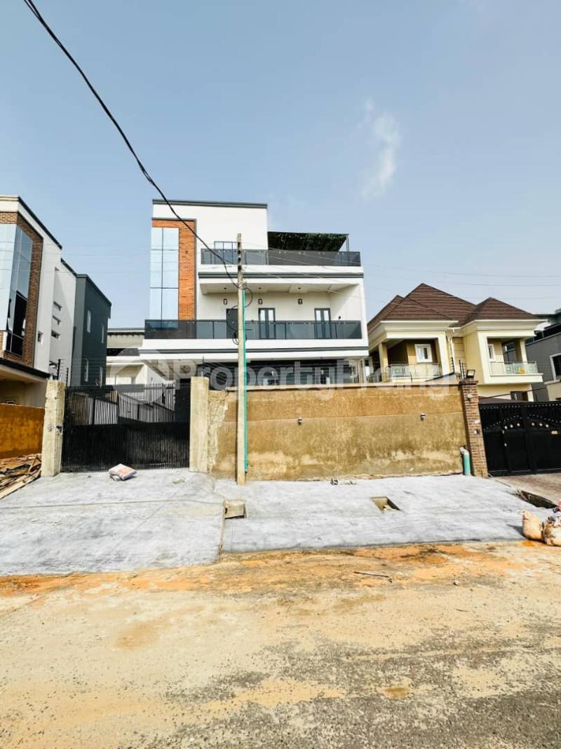 5 bedroom House for sale Gra Magodo Kosofe/Ikosi Lagos