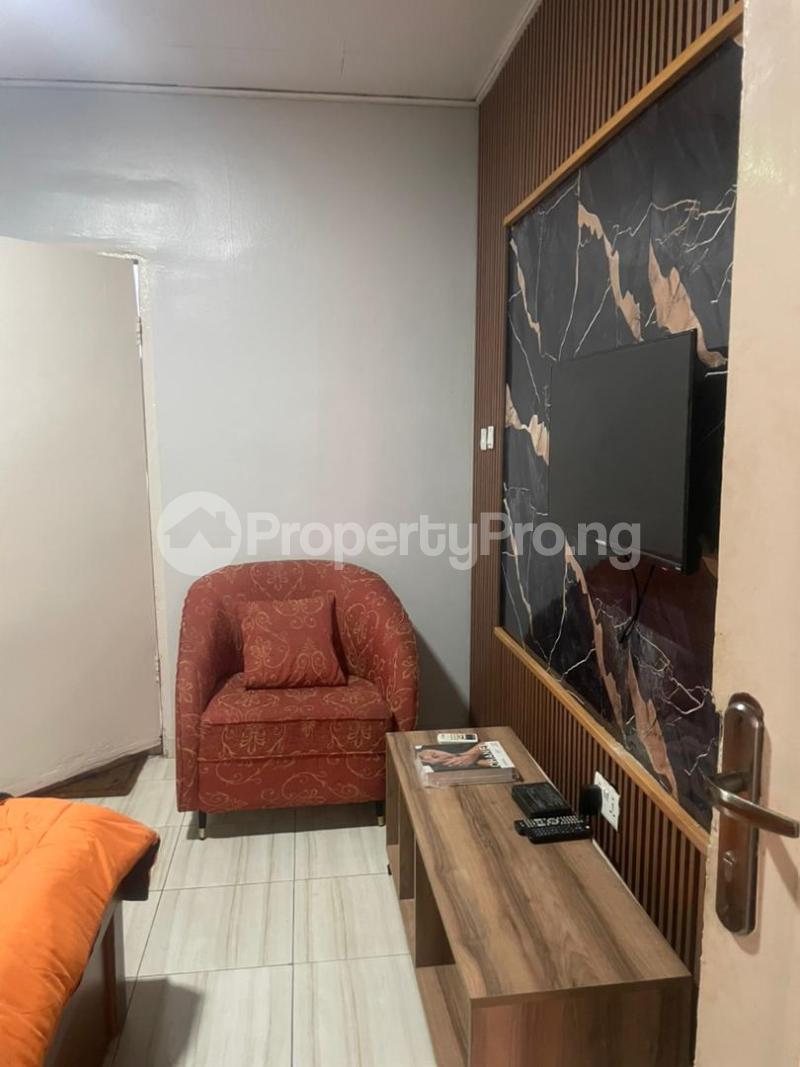 1 bedroom Flat / Apartment for shortlet Off Allen Avenue Ikeja Lagos