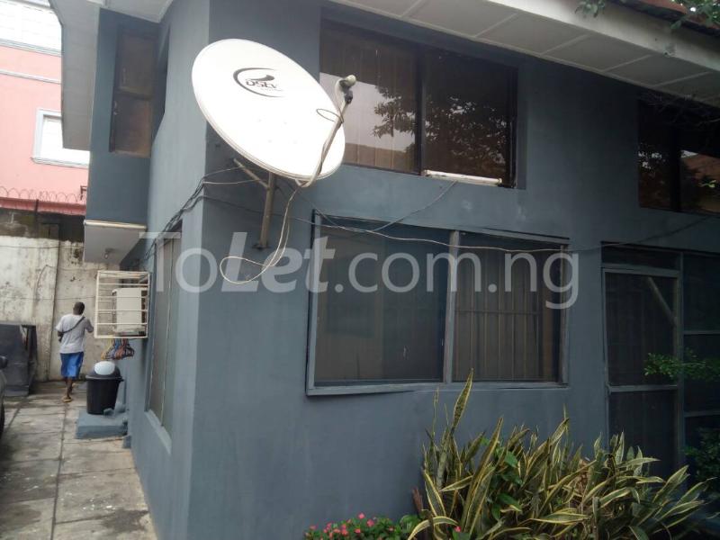 2 bedroom House for rent Plot 369, Adeyemo Ajasa Street Omole phase 1 Ojodu Lagos
