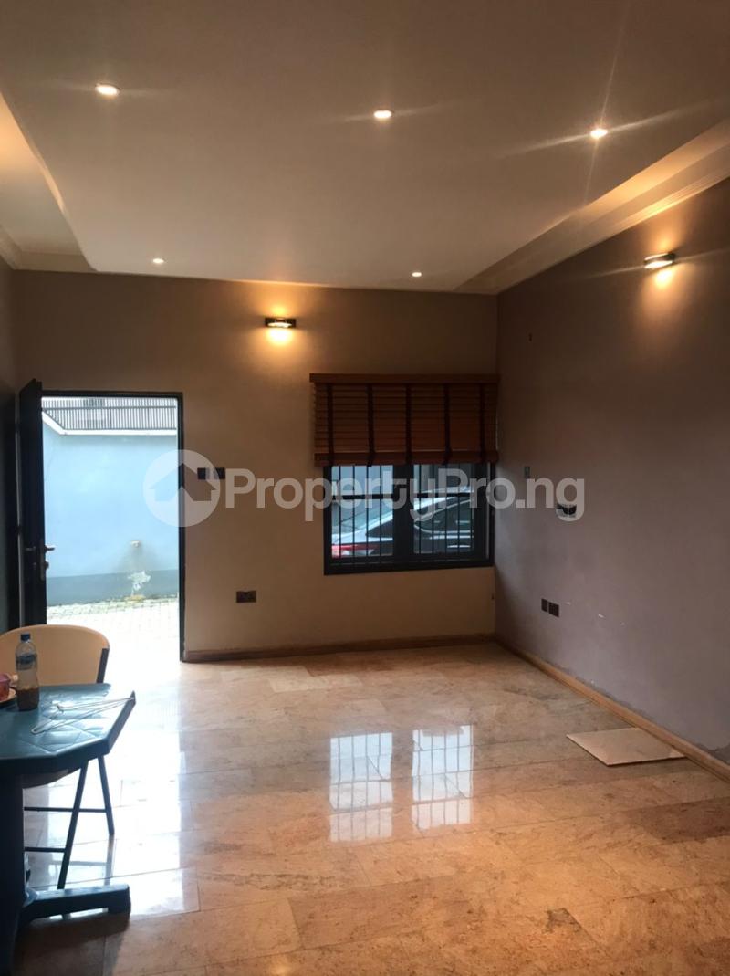2 Bedroom Flat / Apartment in Mende Maryland Lagos Flat / Apartment