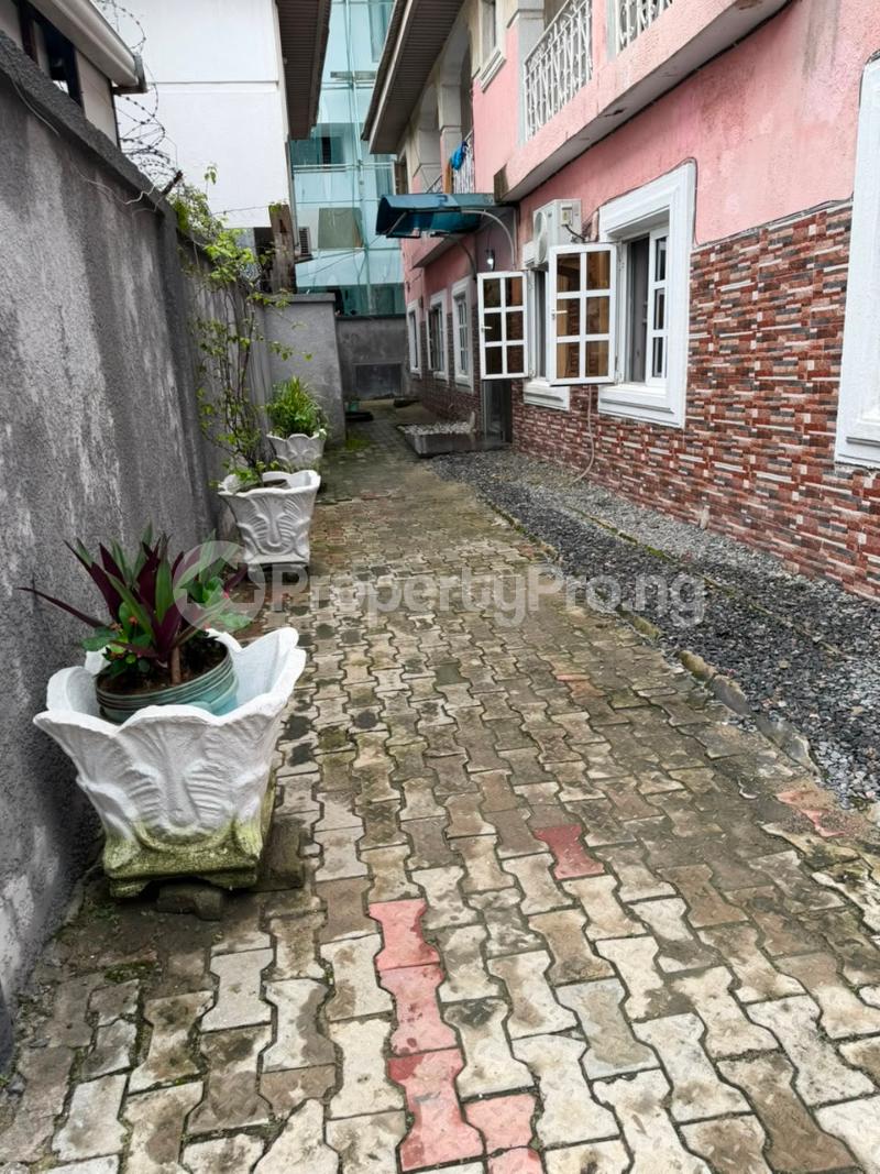 3 bedroom Flat / Apartment for rent Lekki Right By Petrocam Lekki Eti Osa Along Lekki Expressway Lekki Lagos