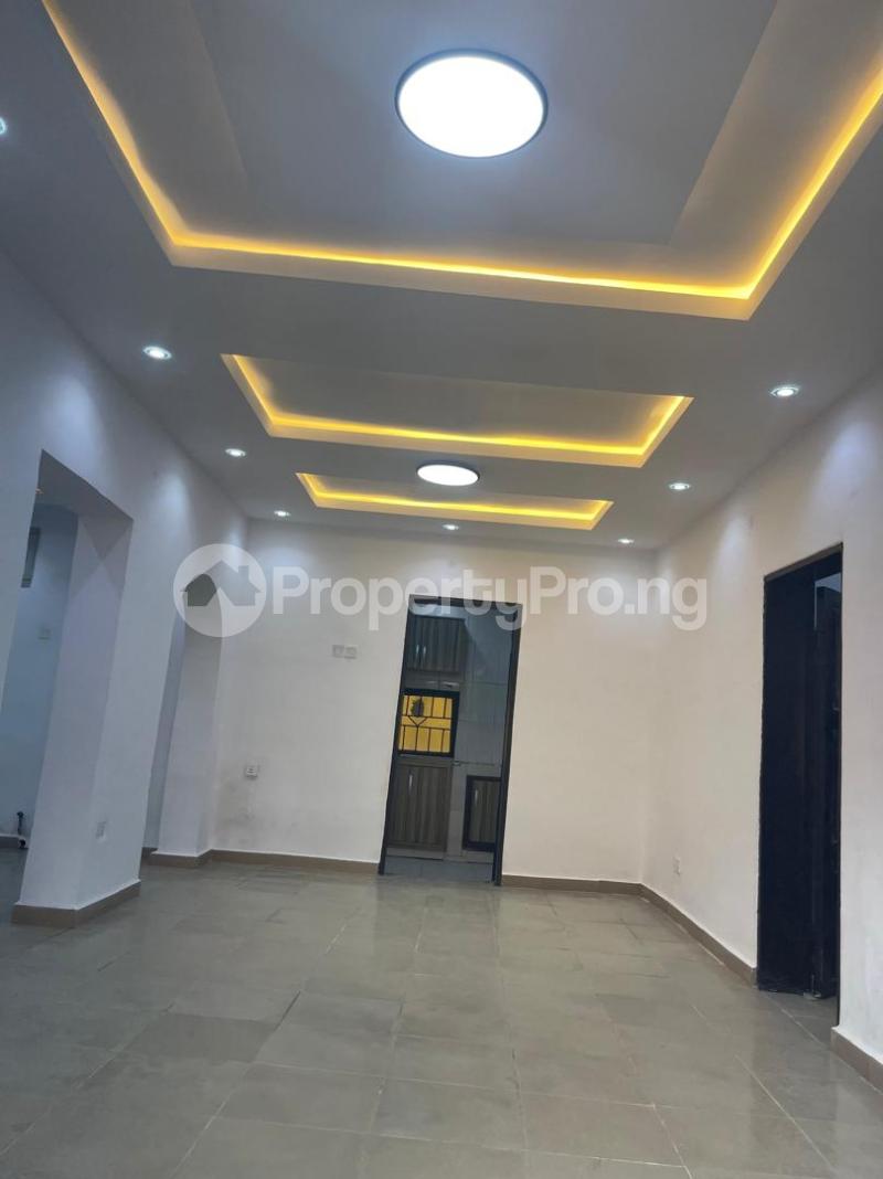 3 bedroom Flat / Apartment for rent Yaba , Yaba Lagos