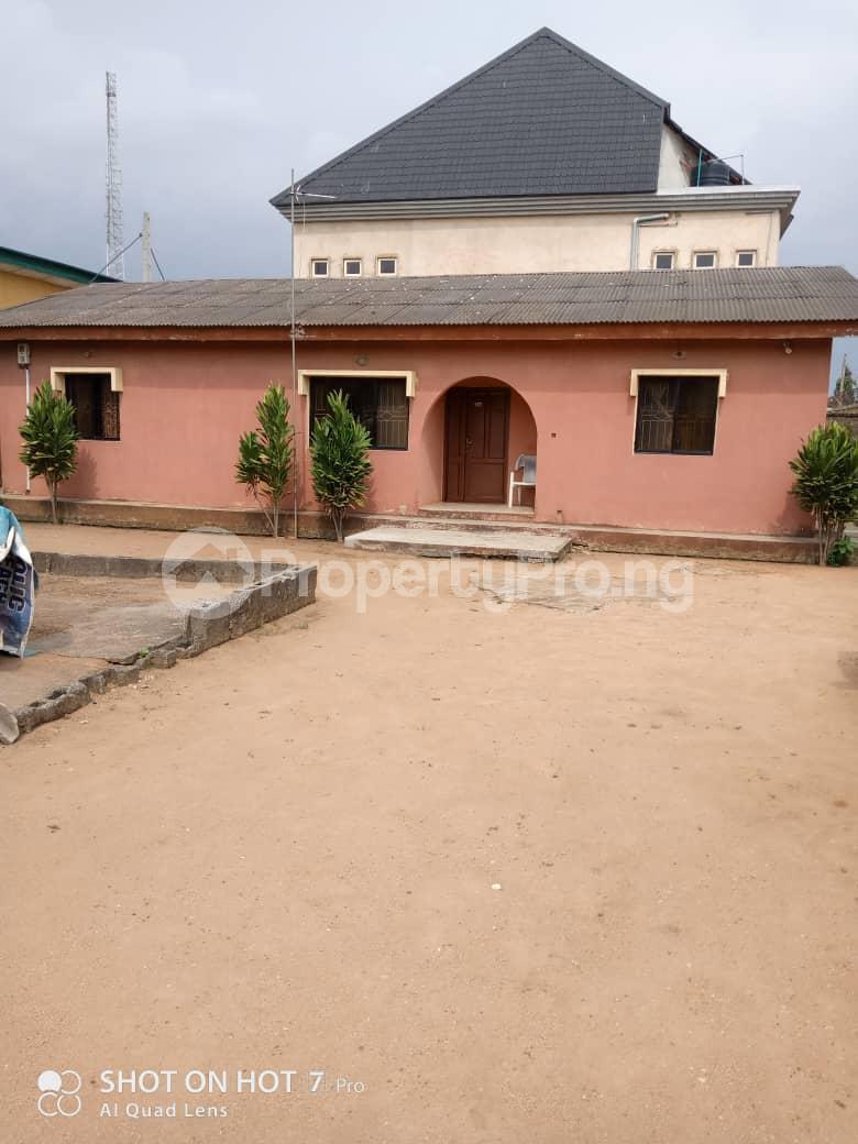 3 bedroom House for sale Z Governors road Ikotun/Igando Lagos