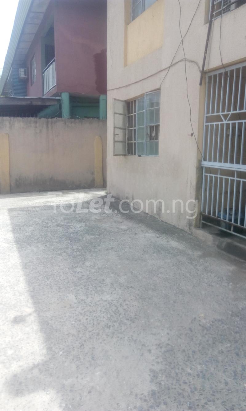 3 bedroom Flat / Apartment for rent 10 Ilawe Street, Ifako-gbagada Gbagada Lagos