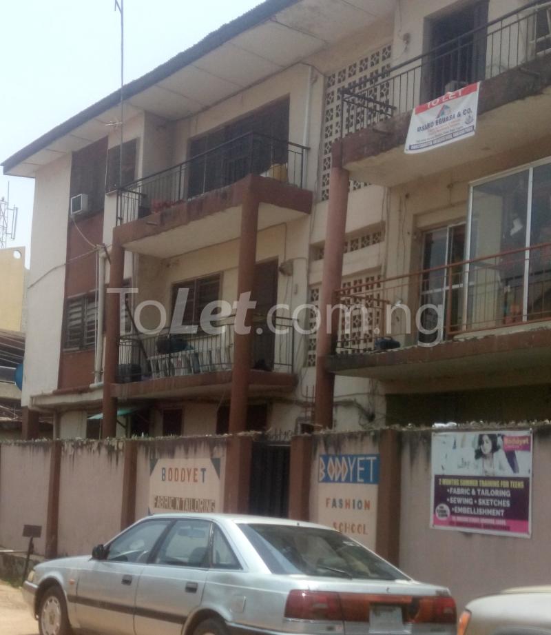 3 bedroom Flat / Apartment for rent 26 Rosenje Street, Atunrase Medina Gbagada Lagos