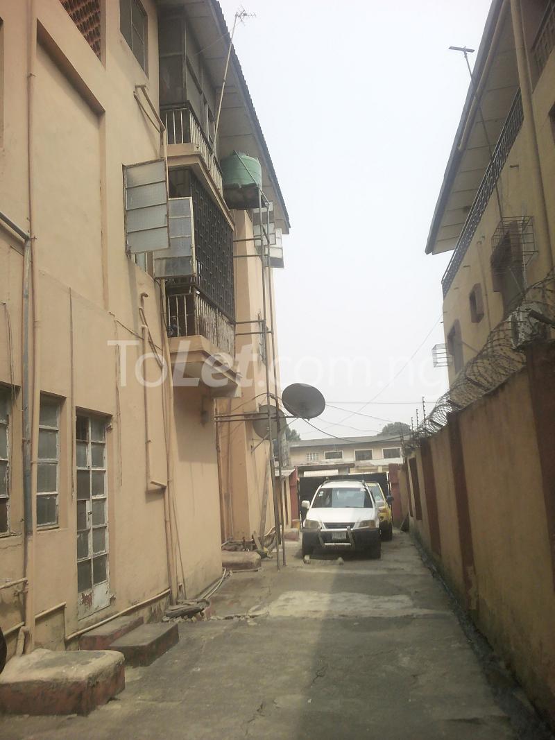 3 bedroom Flat / Apartment for rent 20 Church Street, Off Bajulay, Fola Agoro Yaba Lagos