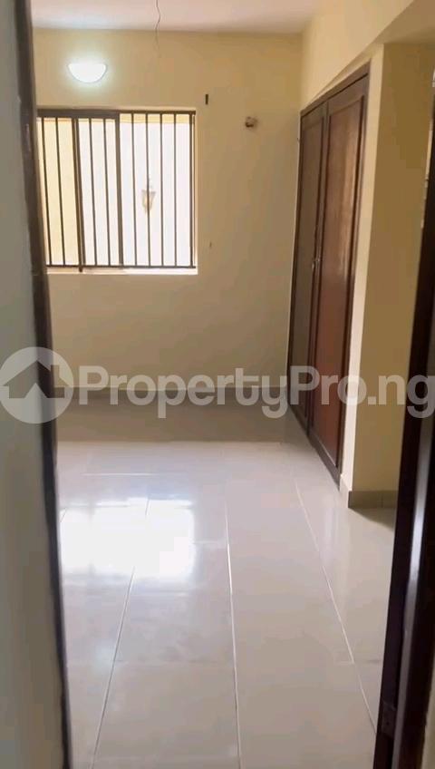 3 bedroom Flat / Apartment for rent Alagomeji Yaba Lagos