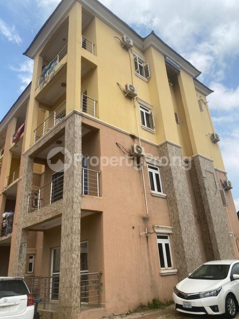 3 bedroom Flat / Apartment for rent By Jahi Gilmore Road, Jahi, Abuja Jahi Abuja