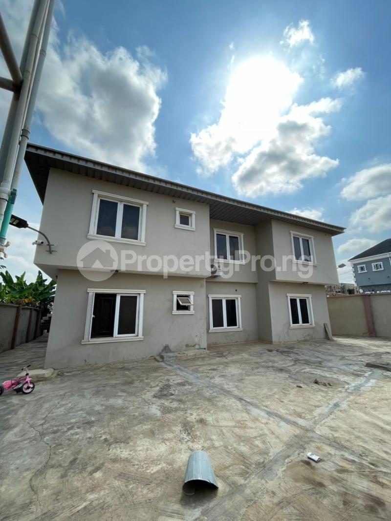3 bedroom House for rent Foodco Akala Express Close To The Road Akala Express Ibadan Oyo